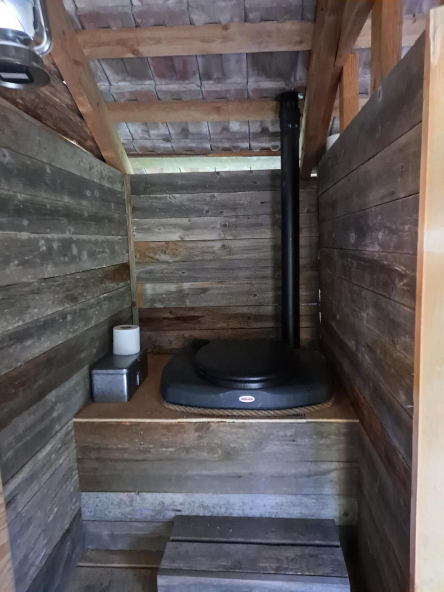 Levomaeki Farm Cottages Ypaja Room photo